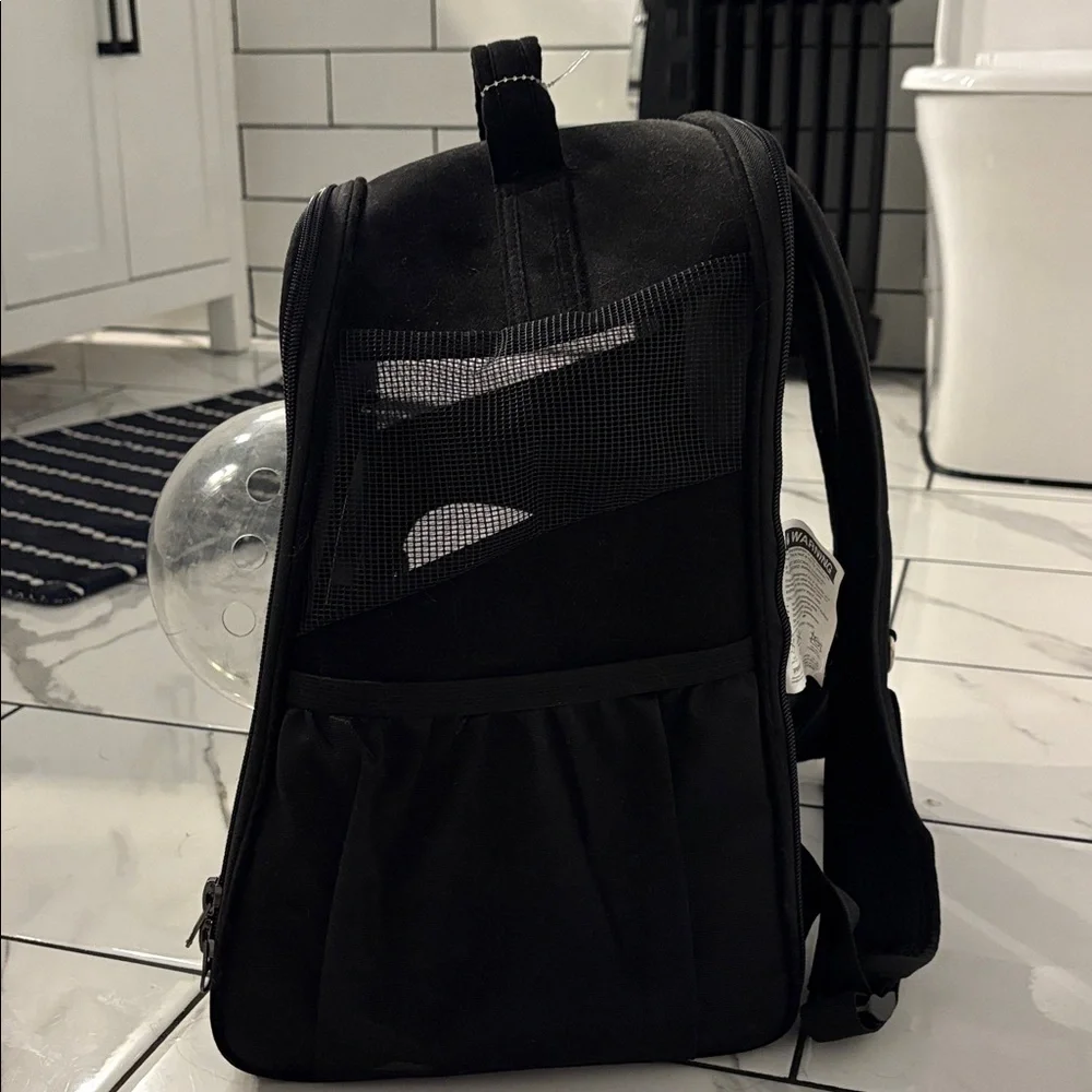 Black pet carrier with Bubble Window